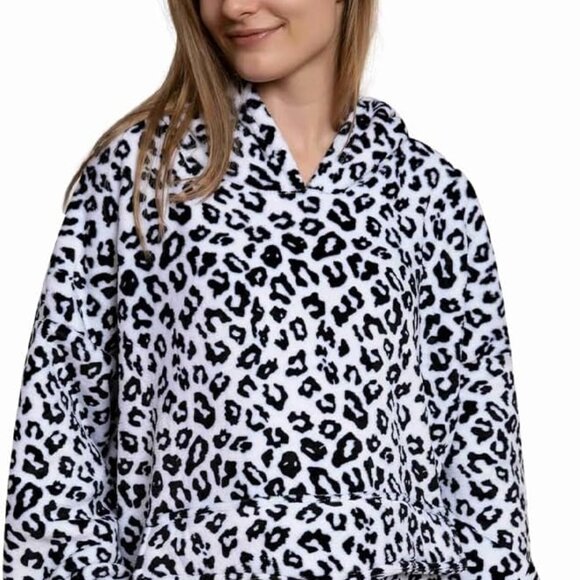 NWT Oversized Wearable Blanket Hoodie - Picture 6 of 6